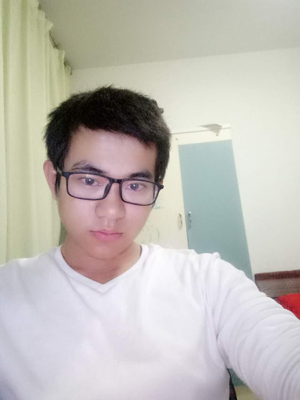 何教员的照片_西安家教网